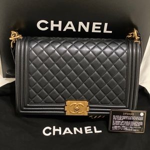 Chanel boy bag new medium